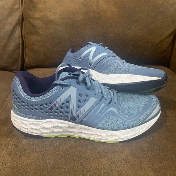 New Balance Shoes - New Balance Vongo Womens 9 shoes
